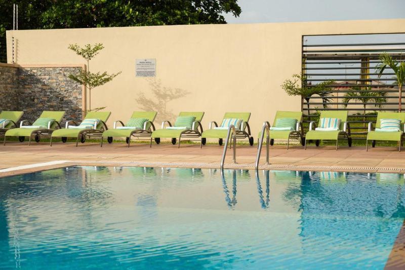 Protea Hotel By Marriott Benin City Select Emotan Екстер'єр фото