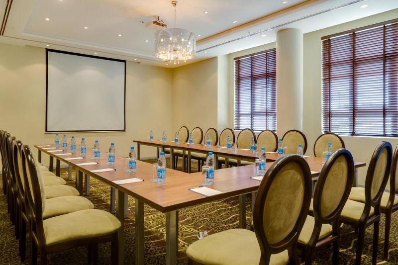 Protea Hotel By Marriott Benin City Select Emotan Екстер'єр фото