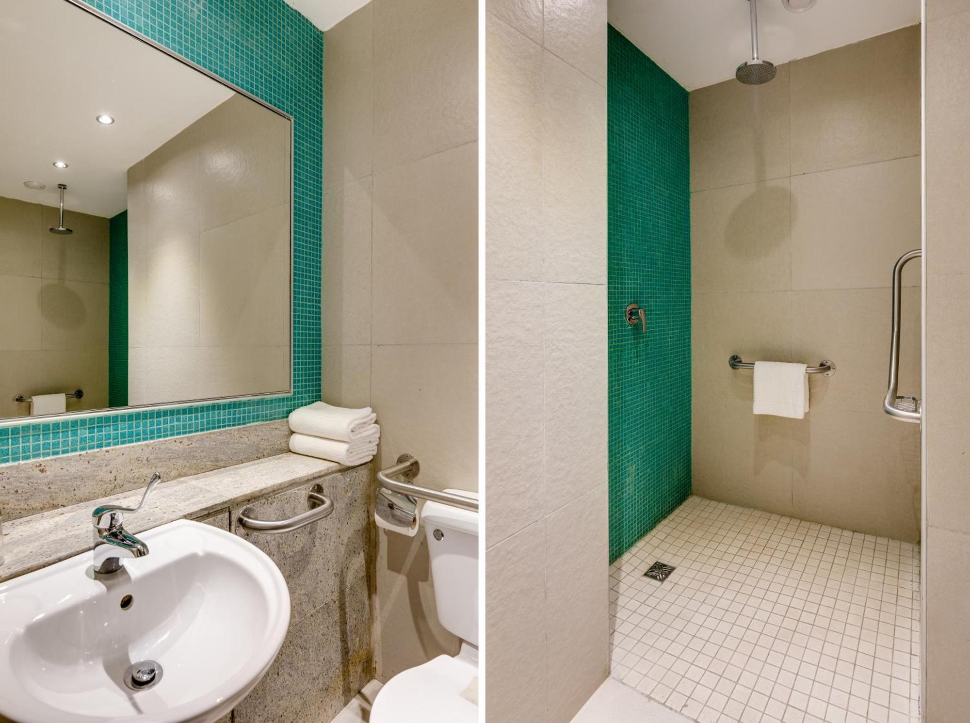 Protea Hotel By Marriott Benin City Select Emotan Екстер'єр фото