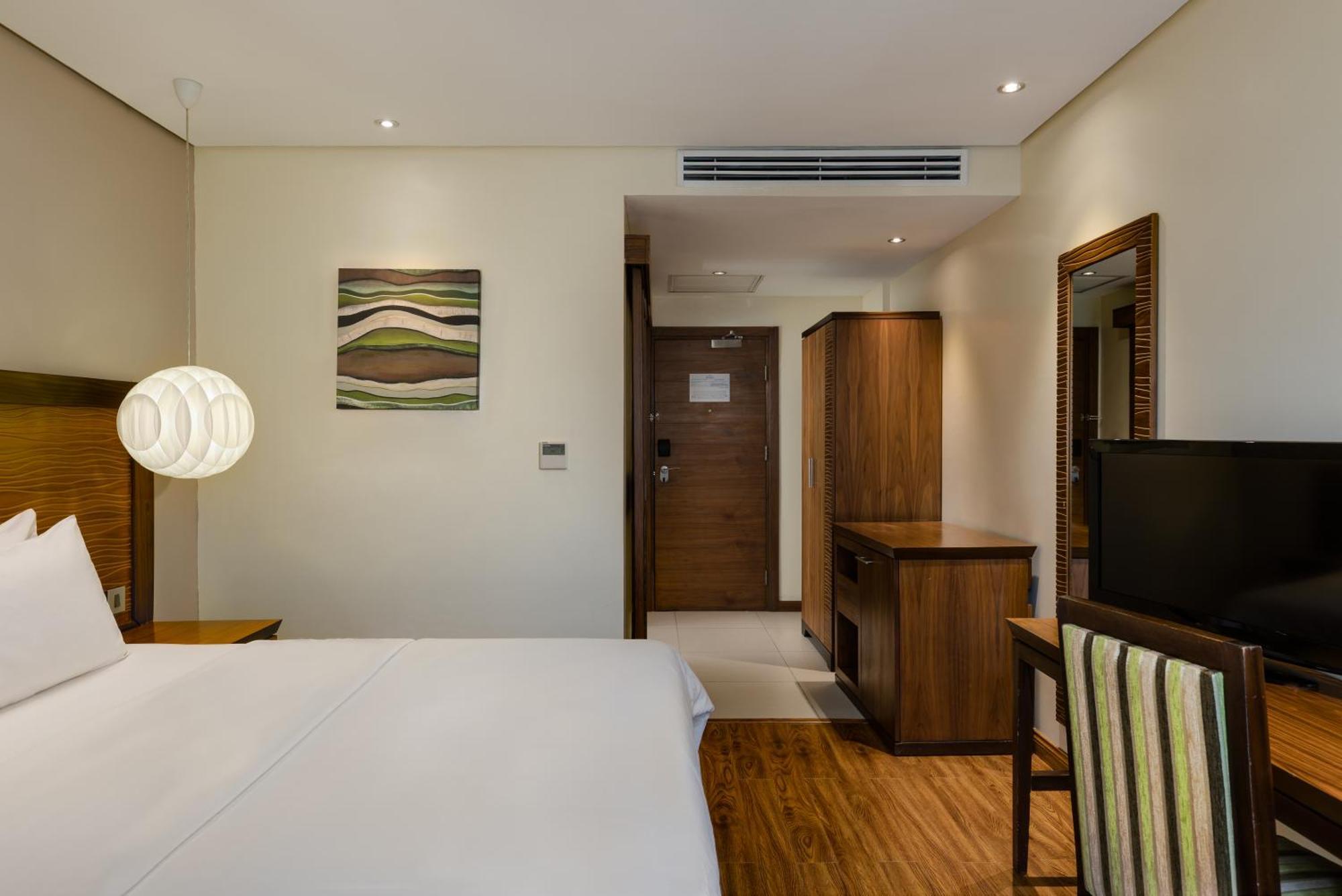 Protea Hotel By Marriott Benin City Select Emotan Екстер'єр фото