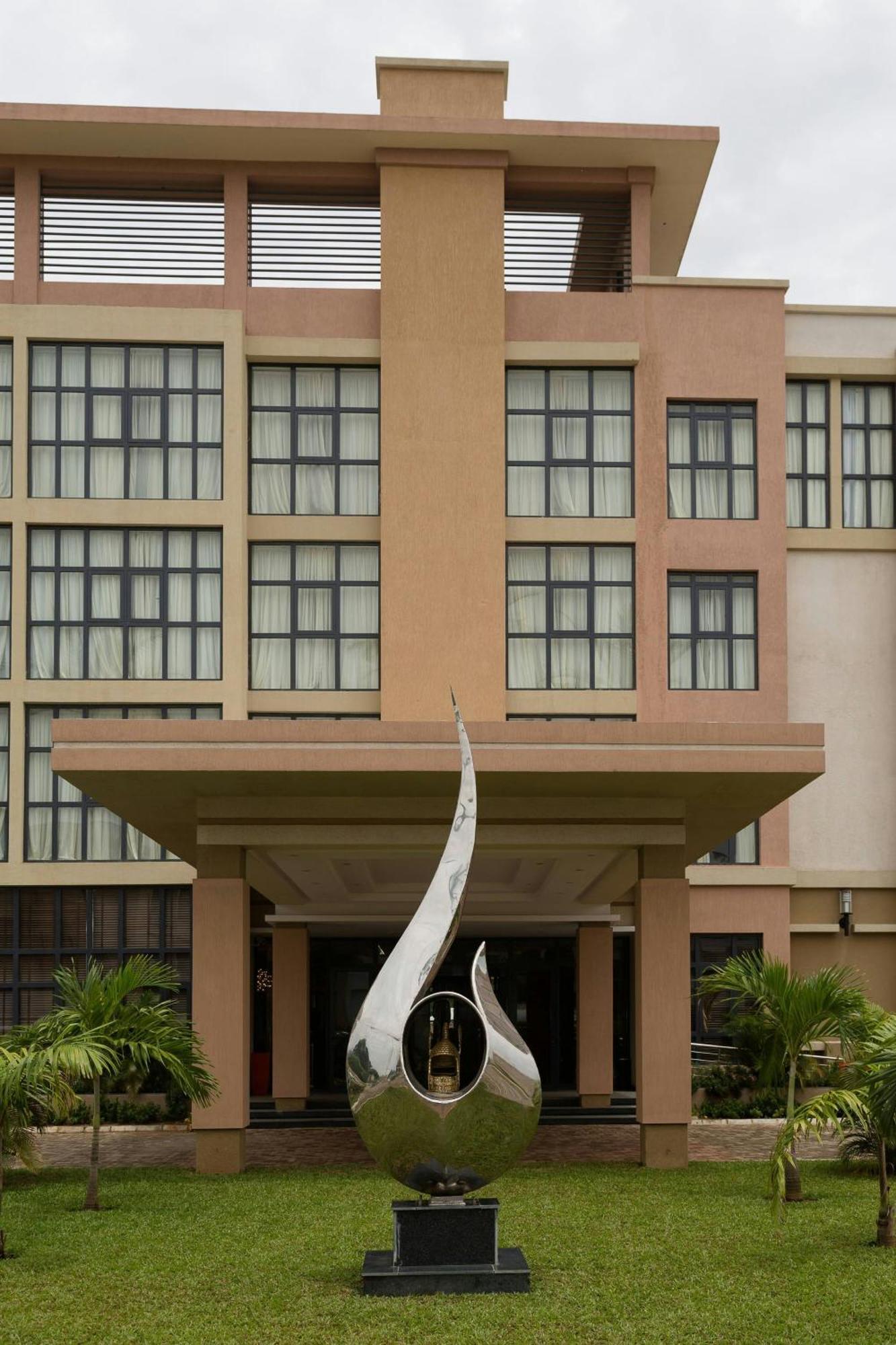 Protea Hotel By Marriott Benin City Select Emotan Екстер'єр фото