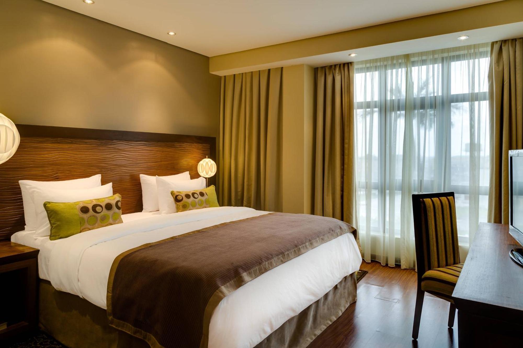 Protea Hotel By Marriott Benin City Select Emotan Екстер'єр фото