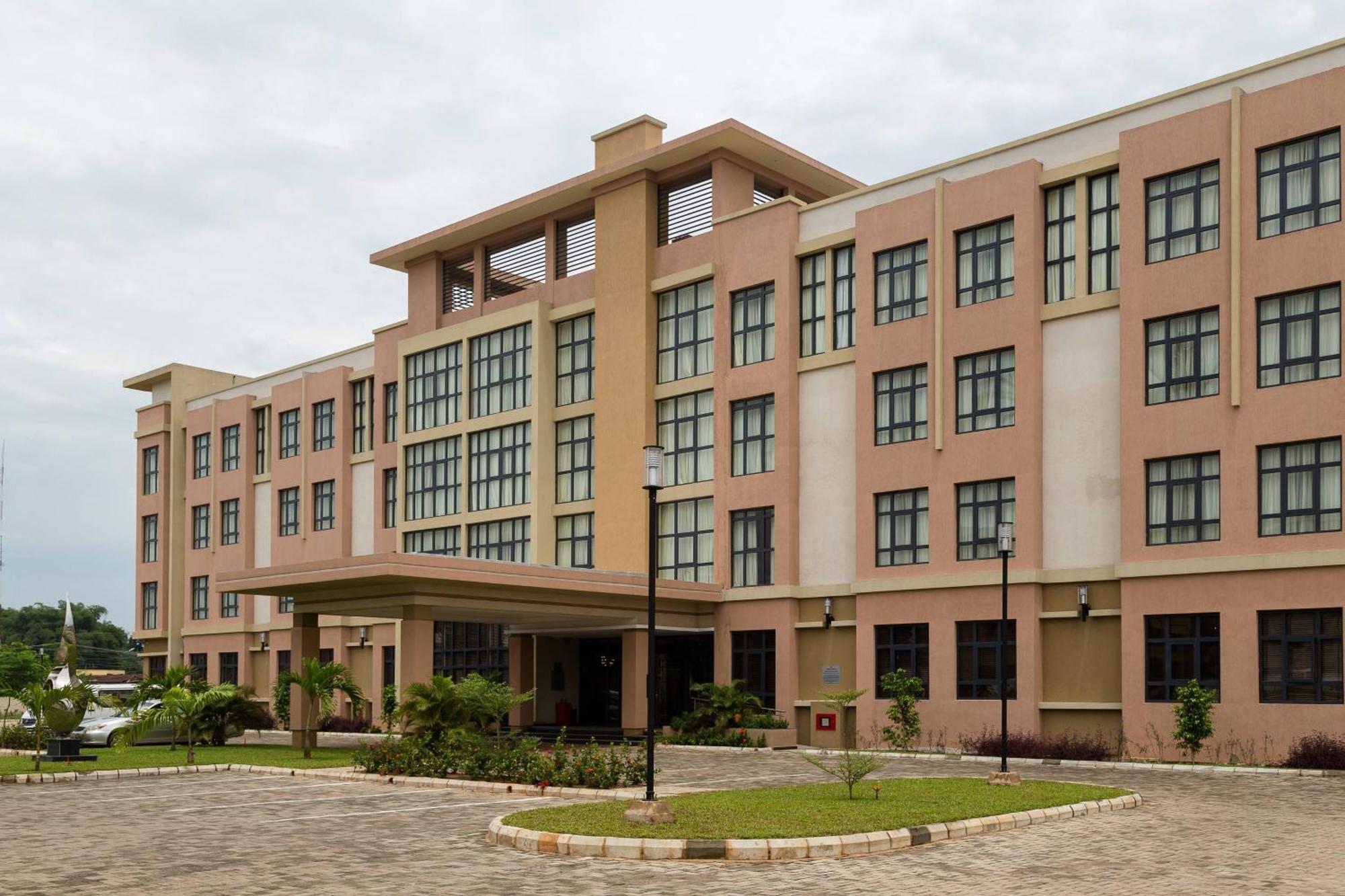 Protea Hotel By Marriott Benin City Select Emotan Екстер'єр фото