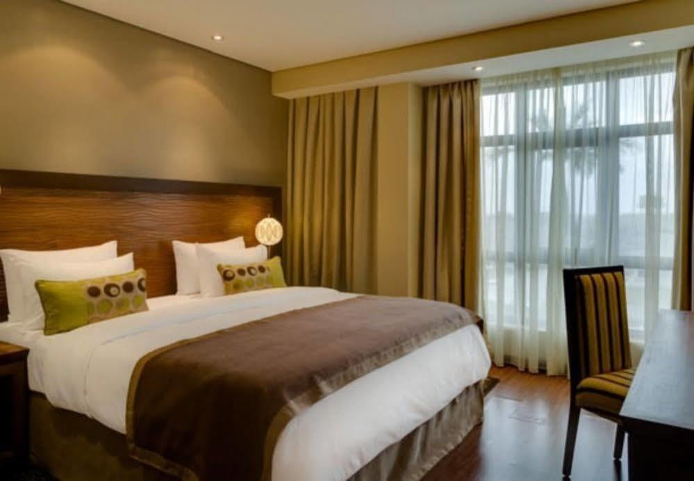 Protea Hotel By Marriott Benin City Select Emotan Екстер'єр фото